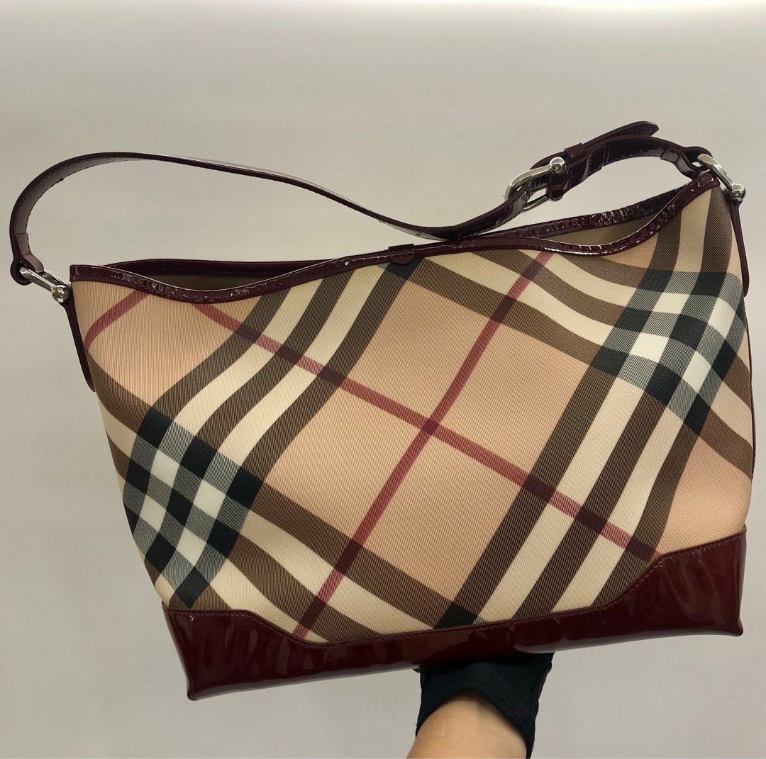 Burberry london hotsell shoulder bag