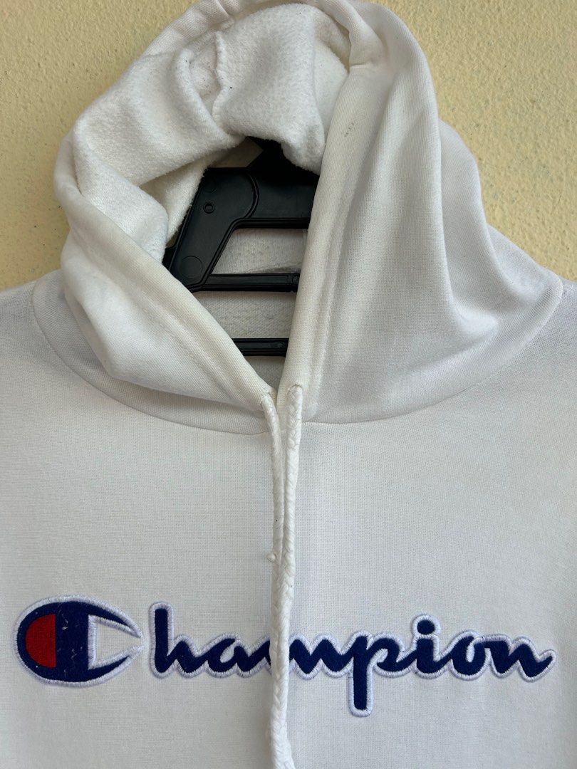 Champion sweater with champion all over it 40 online