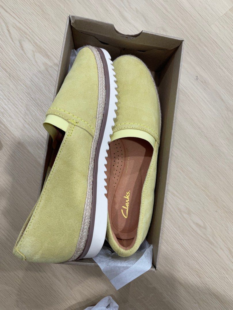 clarks serena paige slip on