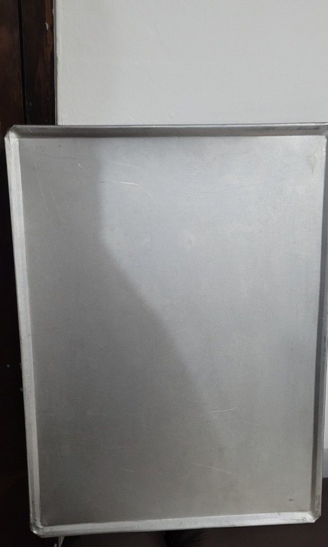 Cookies Baking tray (Category: Bakeware) located in Quezon City. Submitted by ms.1979 (Listing ID 1259886878, Image 1). Description: size: 18x15 inches 8 tray.