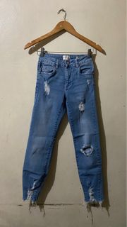 (Category: ) located in . Submitted by barely_used (Listing ID 1259870031, Image 1). Description: .
