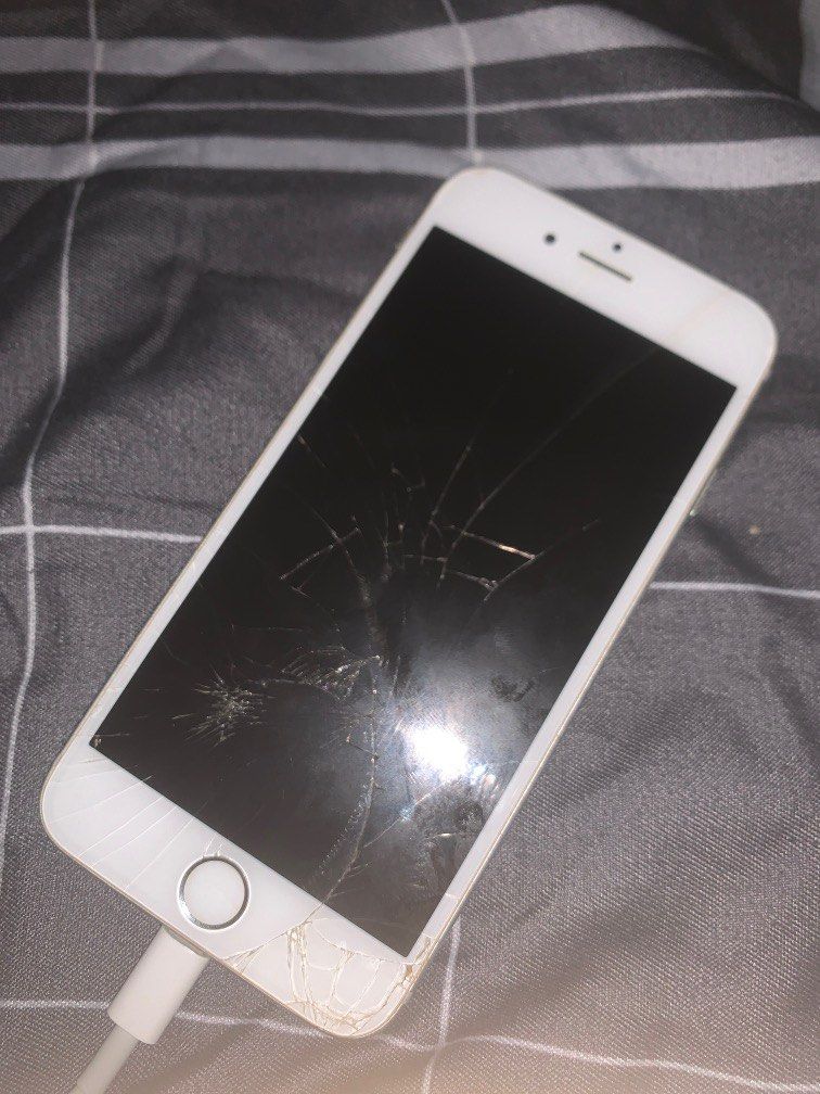 Damaged, Not Working iPhone 6 (Category: iPhone 6 Series) located in Manila. Submitted by rockypeach (Listing ID 1259825111, Image 1). Description: THIS ITEM IS BROKEN AND DOES NOT OPEN. you can change the battery and screen it should work like brand new. UP FOR TRADE: Relx Infinity Device (bnew).
