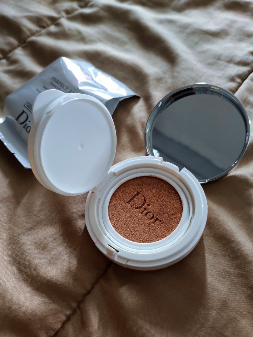 Dior perfect glow shop cushion