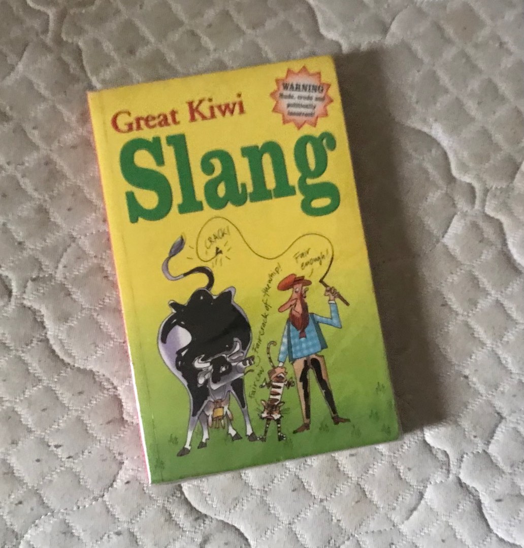 English Novel Great Kiwi Slang, Buku & Alat Tulis, Buku di Carousell