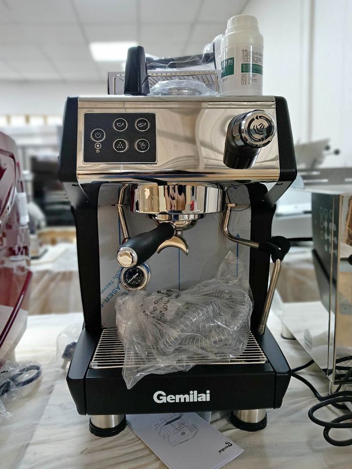 *EPA-03 3200D GEMILAI ESPRESSO MACHINE (Category: Coffee Machines & Makers) located in Taguig. Submitted by mgracelim38484 (Listing ID 1259837529, Image 1). Description: * ESPRESSO STAINLESS MACHINE *MODEL: CRM 3200D * DUAL BOILER . *Coffee machine principle: pump pressure type. *Capacity: 20 cups or more *Rated power: 29650W *Weight: 15kg/ 18.5 kg *Voltage: 220V/50Hz *Body material: stainless steel *Size L x W x H = 490 x 400 x 560 mm . * COLOR: