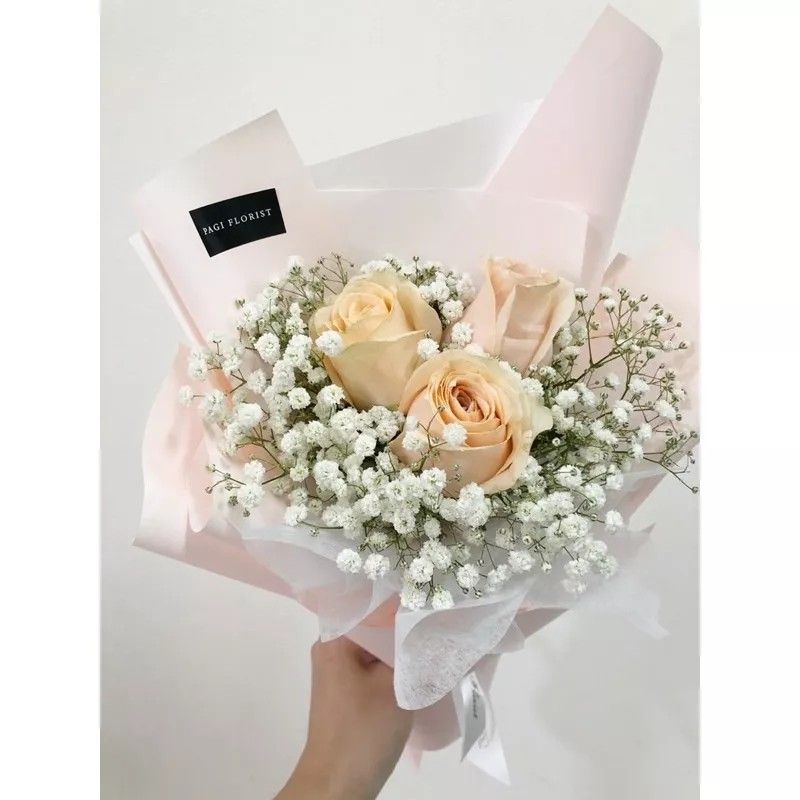 Hand bouquet, Hobbies & Toys, Stationery & Craft, Flowers & Bouquets on  Carousell