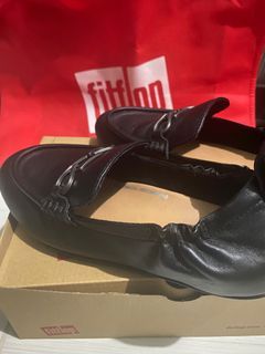 Fitflop Allegro Chain Leather Loafers size 6