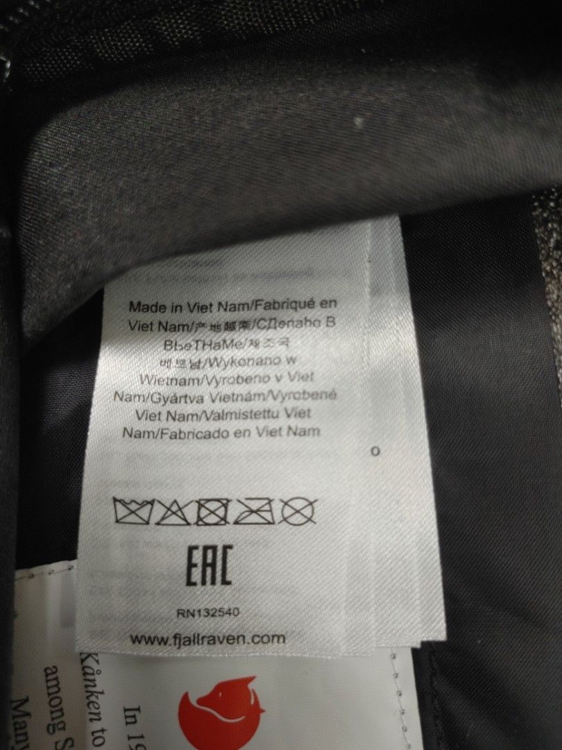 Fjallraven Kanken Mini Classic Original Made in Vietnam, Men's Fashion