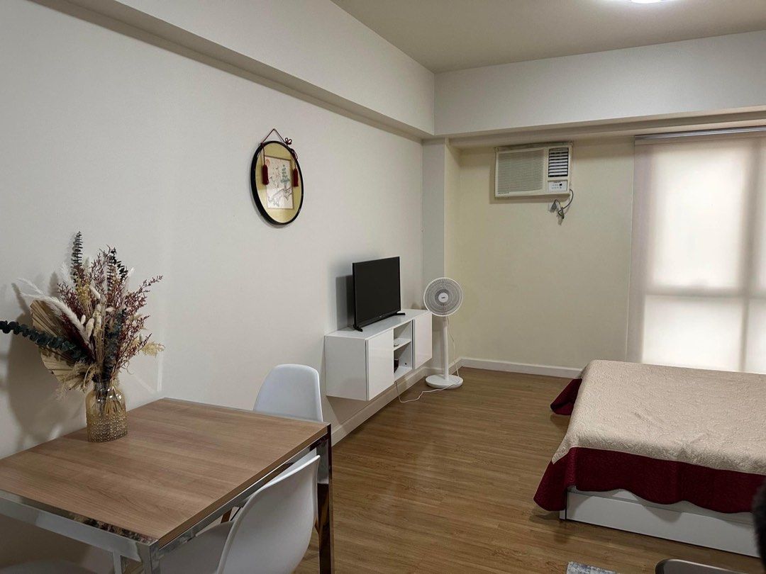 For Lease: Two Maridien (Category: Apartments & Condos) located in Manila. Submitted by renz_yao (Listing ID 1259919871, Image 3). Description: For Lease: Two Maridien BGC Studio-38sqm High floor Fully Furnished 35,000 0917 881 3530 Renz Yao RE/MAX Capital PRC REB 033544.