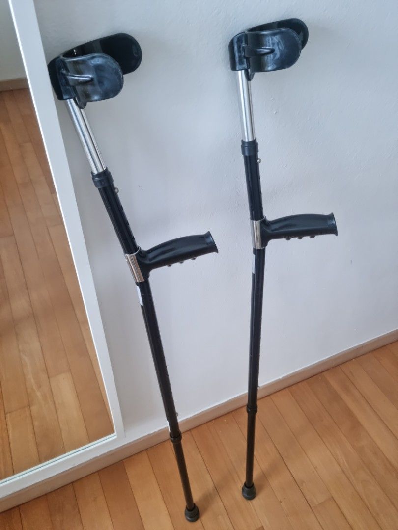 FREE Crutches, Health & Nutrition, Assistive & Rehabilatory Aids