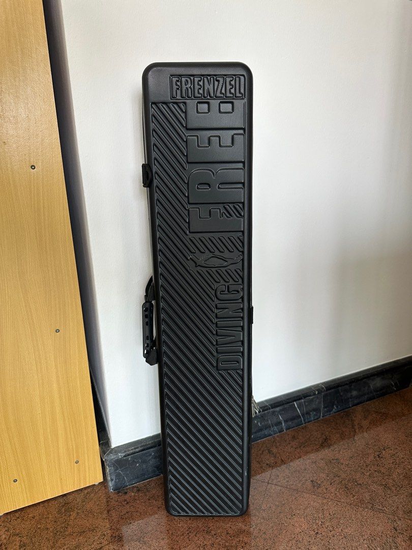 Freediving Fins housing Frenzel Hard Case, Sports Equipment, Other