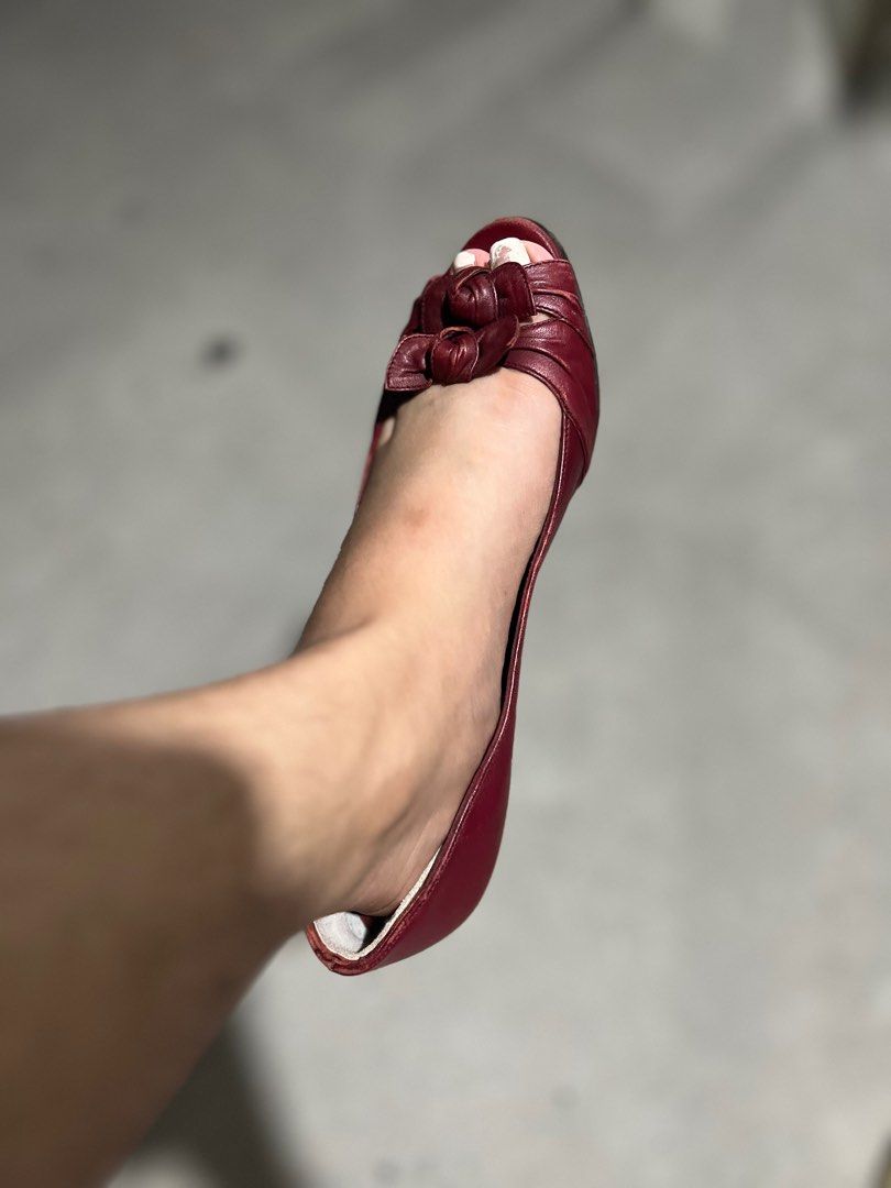 Gucci cheap size 7.5