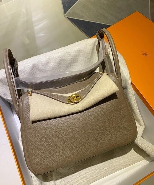 NEW Hermes H073428 Lindy Etoupe / CC18 Taurillon Clemence 26