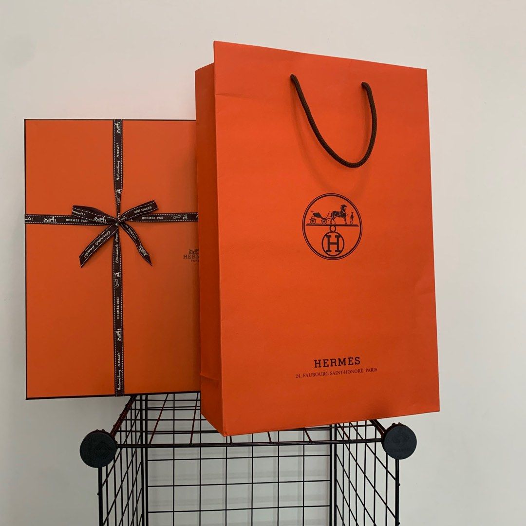 Hermes Small Paperbag (Category: Luxury Accessories) located in Manila. Submitted by urbanwear (Listing ID 1259815584, Image 2). Description: .