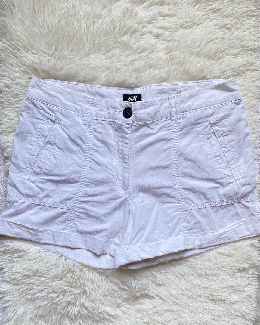 H M Chino shorts Women s Fashion Bottoms Shorts on Carousell