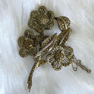 Hollywood Signed Vintage Silver Marcasite Filigree Flower Brooch