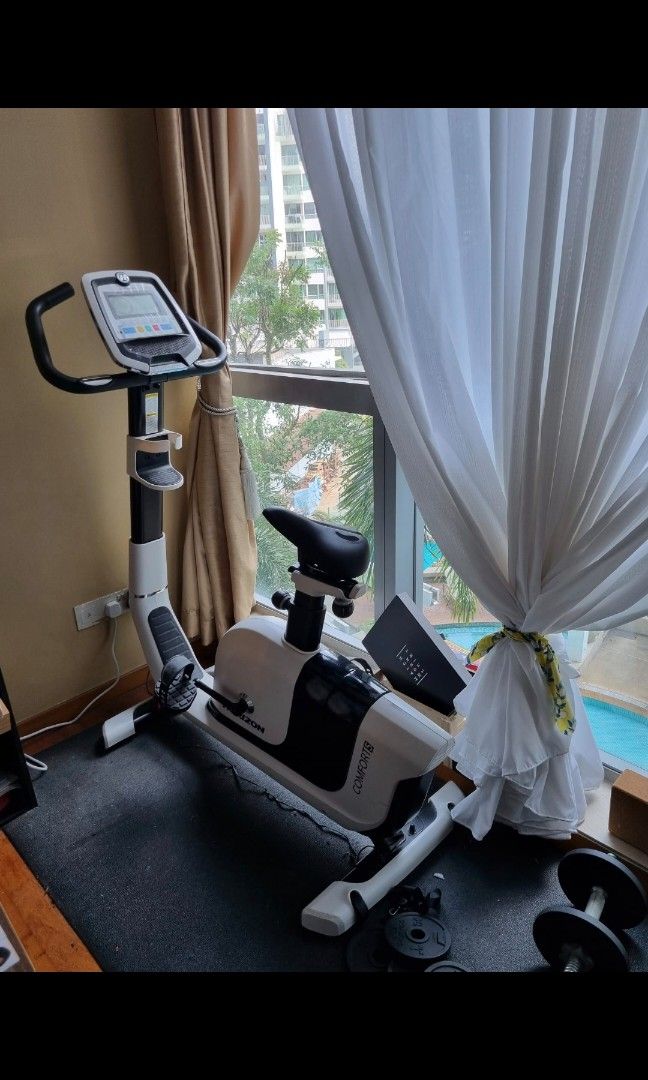 Horizon Comfort 5 Static Bike Sports Equipment Exercise