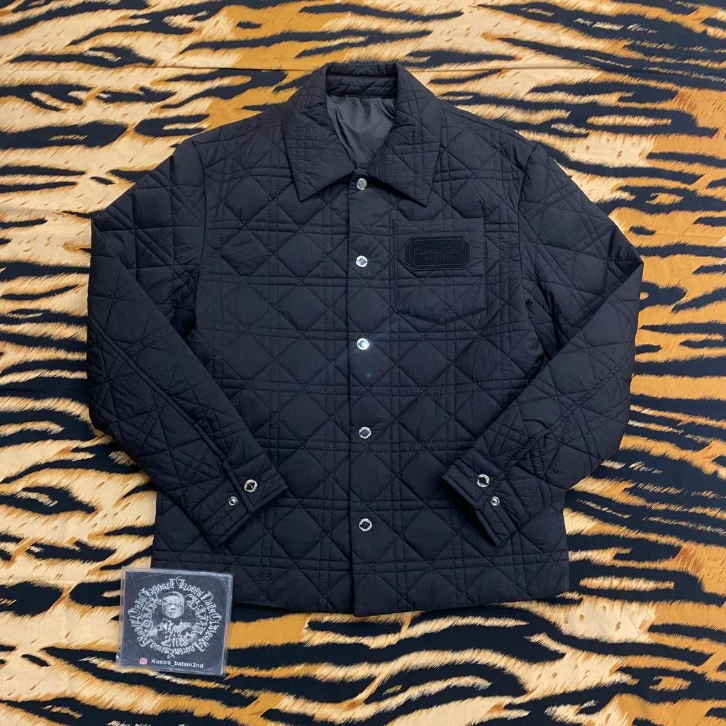 Louis Vuitton Classic Denim Jacket, Fesyen Pria, Pakaian , Baju Luaran di  Carousell