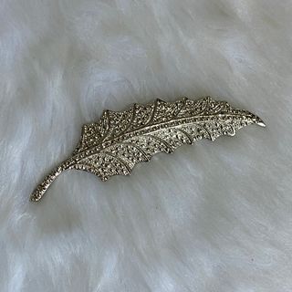 Japan Vintage Silver Tone Textured Leaf Brooch