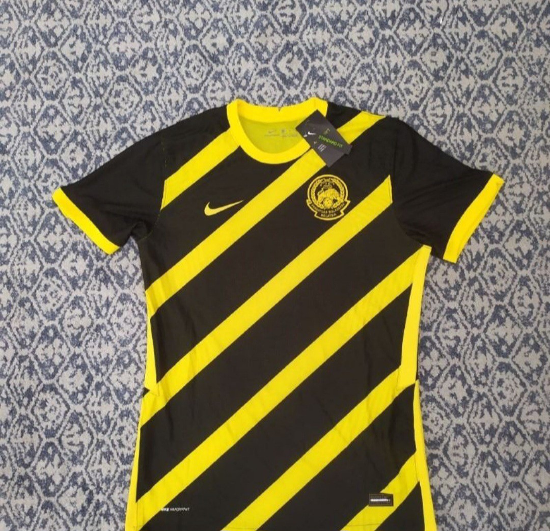 Viking Stavanger FK Norway jersey jersi M, Men's Fashion, Activewear on  Carousell