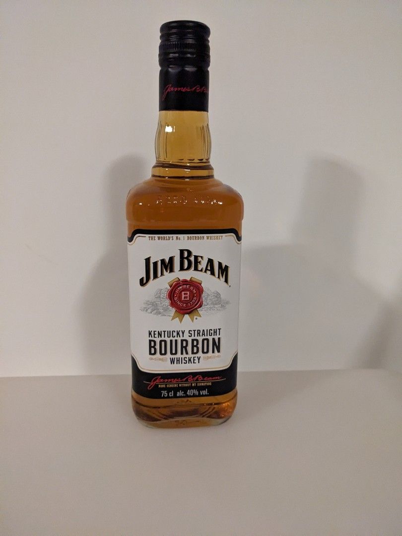 Jim Beam, 750ml, Food & Drinks, Alcoholic Beverages on Carousell