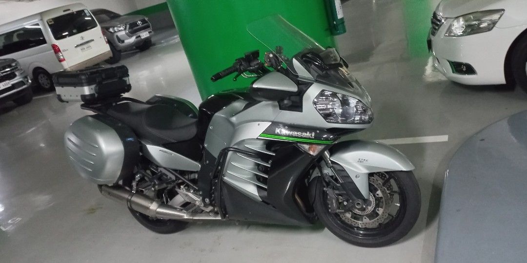 KAWASAKI GTR 1400 Motorbikes Motorbikes for Sale on Carousell