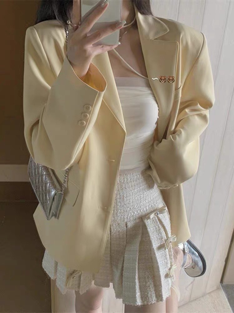 Light yellow Blazer new, Women's Fashion, Coats, Jackets and Outerwear