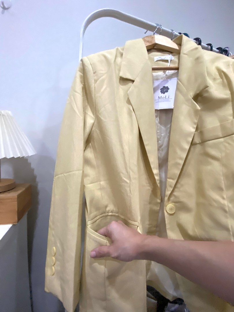 Light yellow Blazer new, Women's Fashion, Coats, Jackets and Outerwear