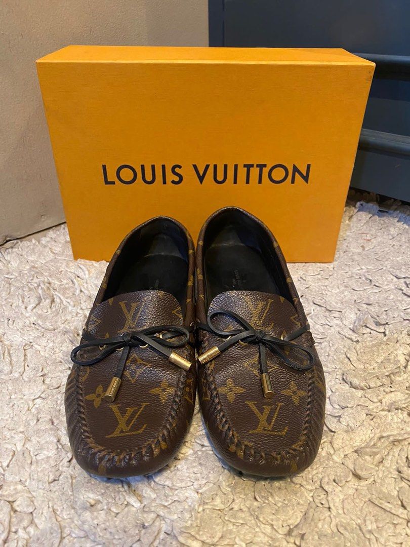 Louis Vuitton Monogram Gloria Loafers Sz 35.5