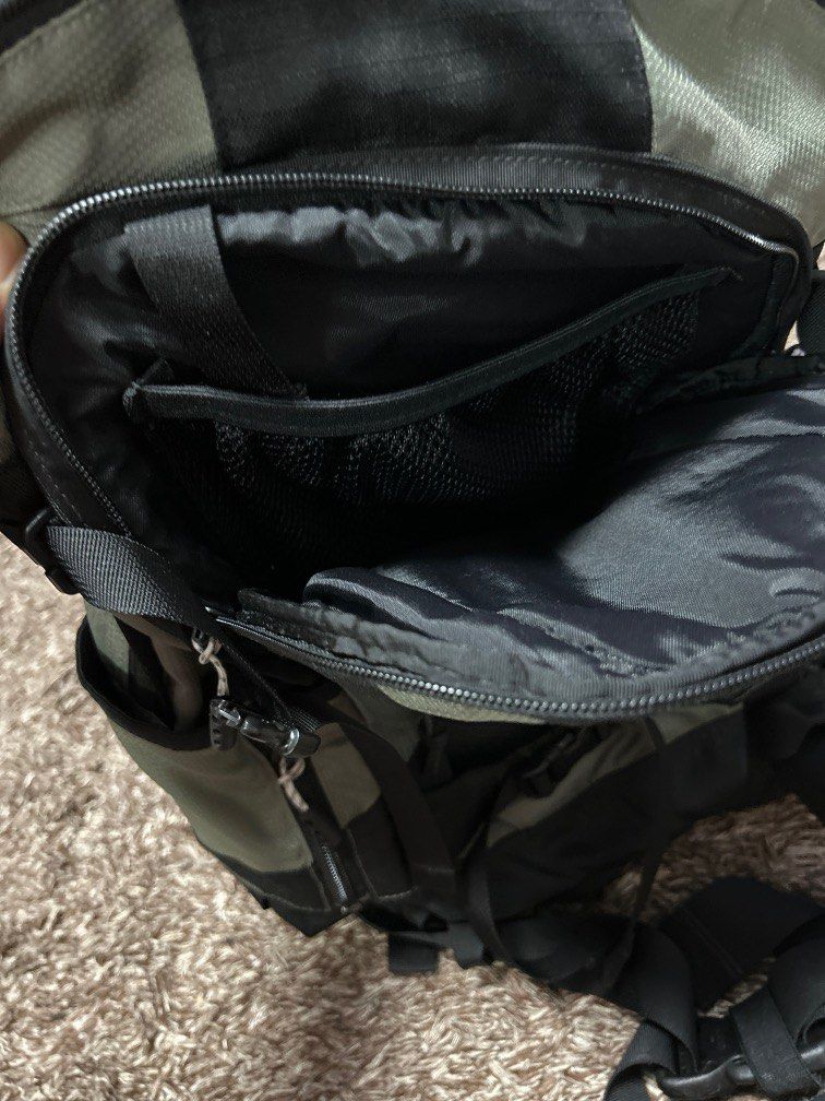 L.L. Bean Escape backpack, Men's Fashion, Bags, Backpacks on Carousell