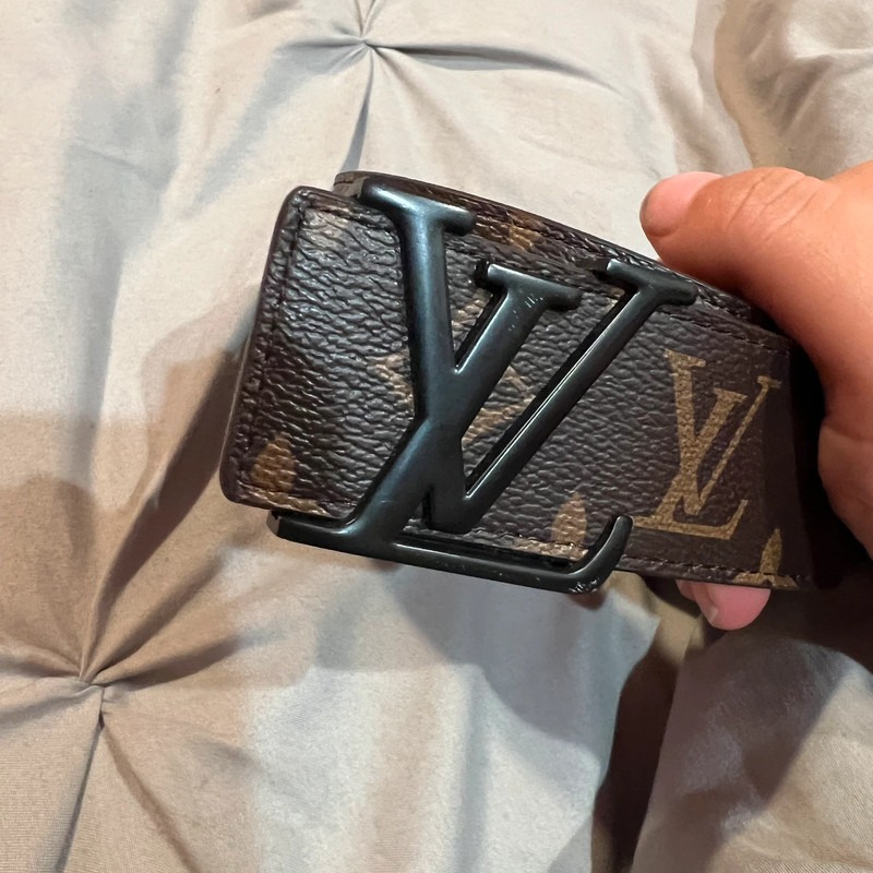 Louis Vuitton Black Belt, Men's Fashion, Watches & Accessories, Belts on  Carousell