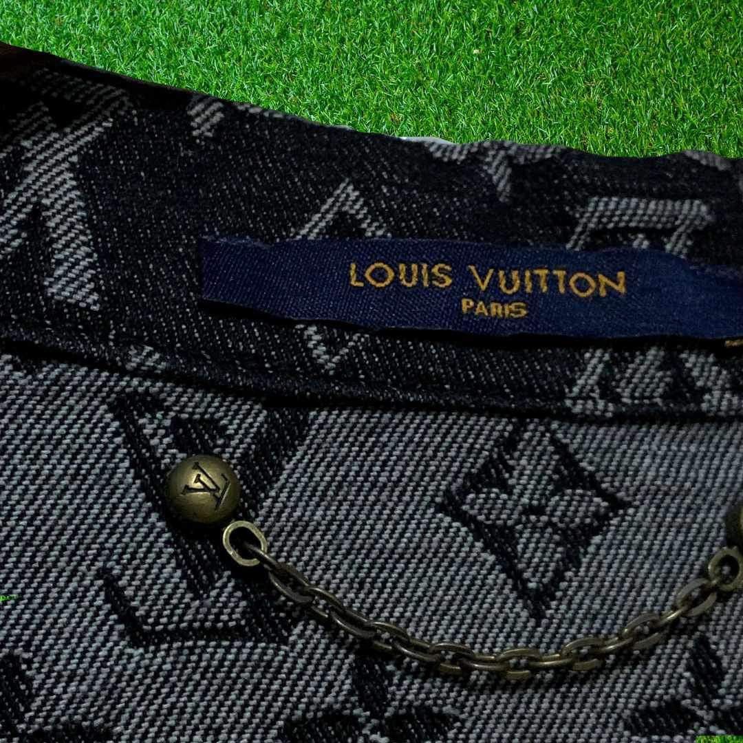 Louis Vuitton Men's Sz 32 Virgil Abloh x Nigo Giant Damier Waves MNGM Denim  93lk at 1stDibs