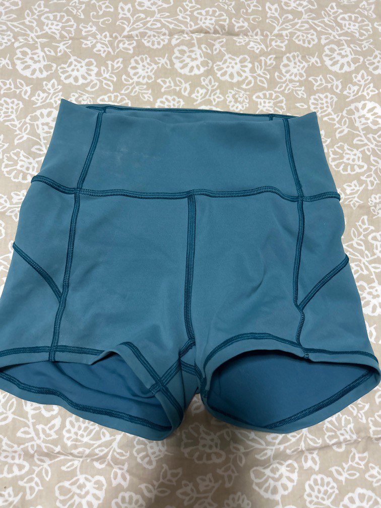 Poshmark lululemon shorts outlet