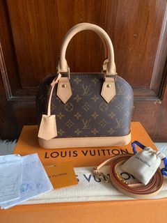 Louis Vuitton Soft Boite Monogram 2019 Comes with: dustbag, strap, receipt,  clochette, key, padlock, & box Harga 28jt #lvsoftboite