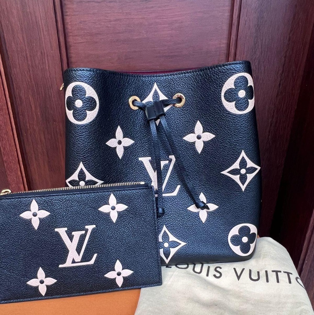 BANANANINA on Instagram: Fulfill your necessity of Monogram collections ✔️  . Louis Vuitton Monogram NeoNoe Noir Pink 🔎584297 / 46757 .  #shopatbanananina #banananina #bagsandmore #prelovedbybanananina  #secondhand #fashionrecycle #l