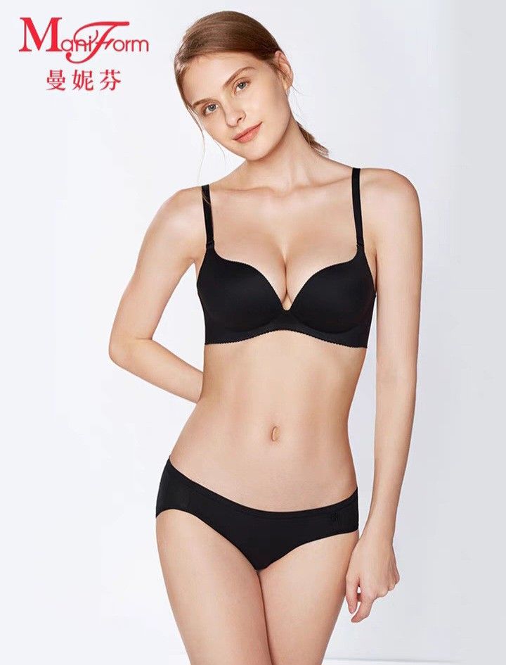Sexy Push Up Bra and Panty Set Comfortable Seamless Adjusted