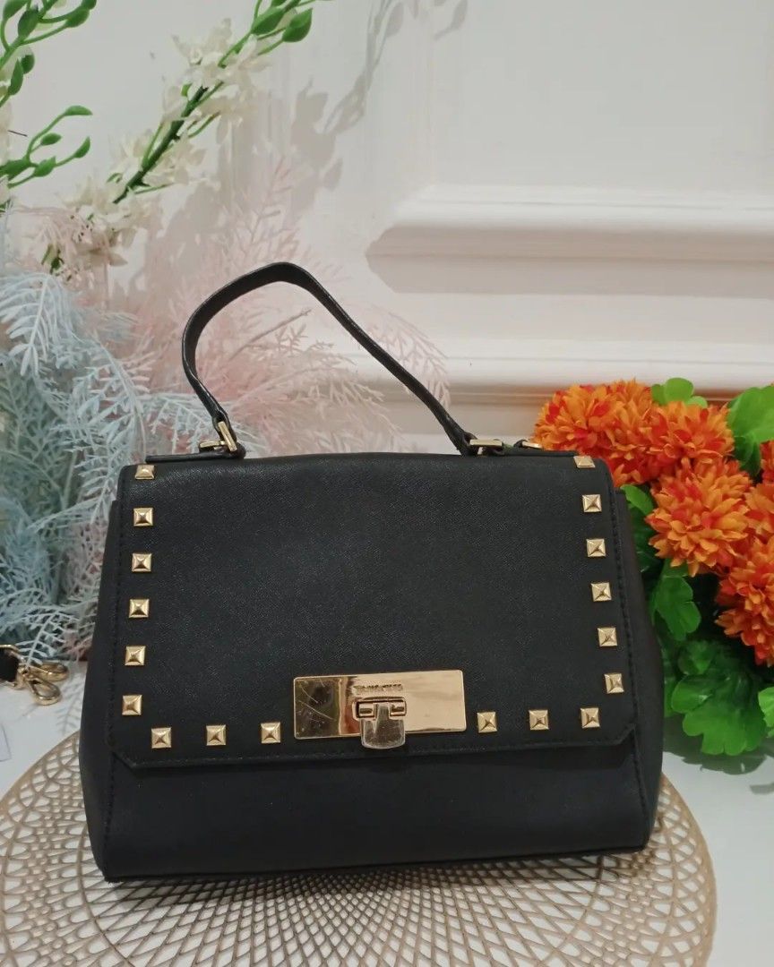 Michael kors discount tina trunk