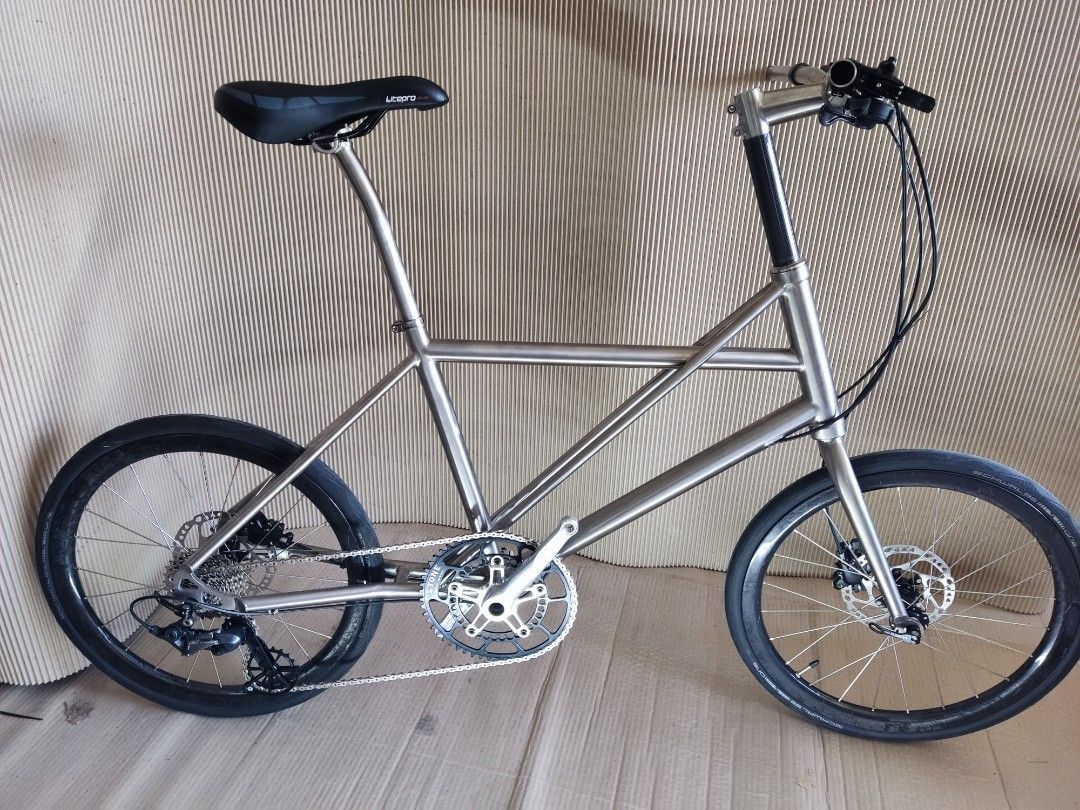 Titanium mini velo top