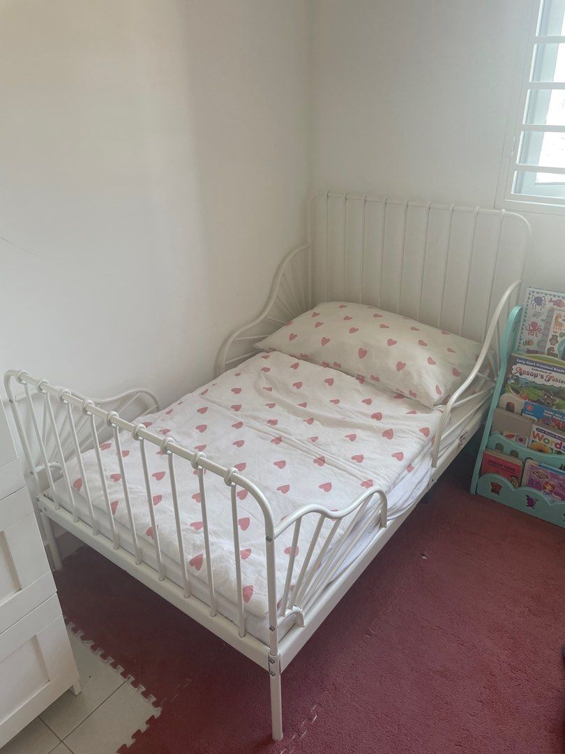 Minnen Bed Frame with slatted bed base and plutten mattress, Babies