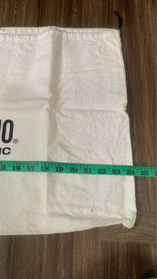 Moschino dust sales bag