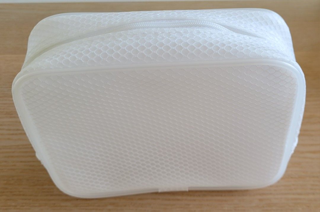 Muji clear store pouch