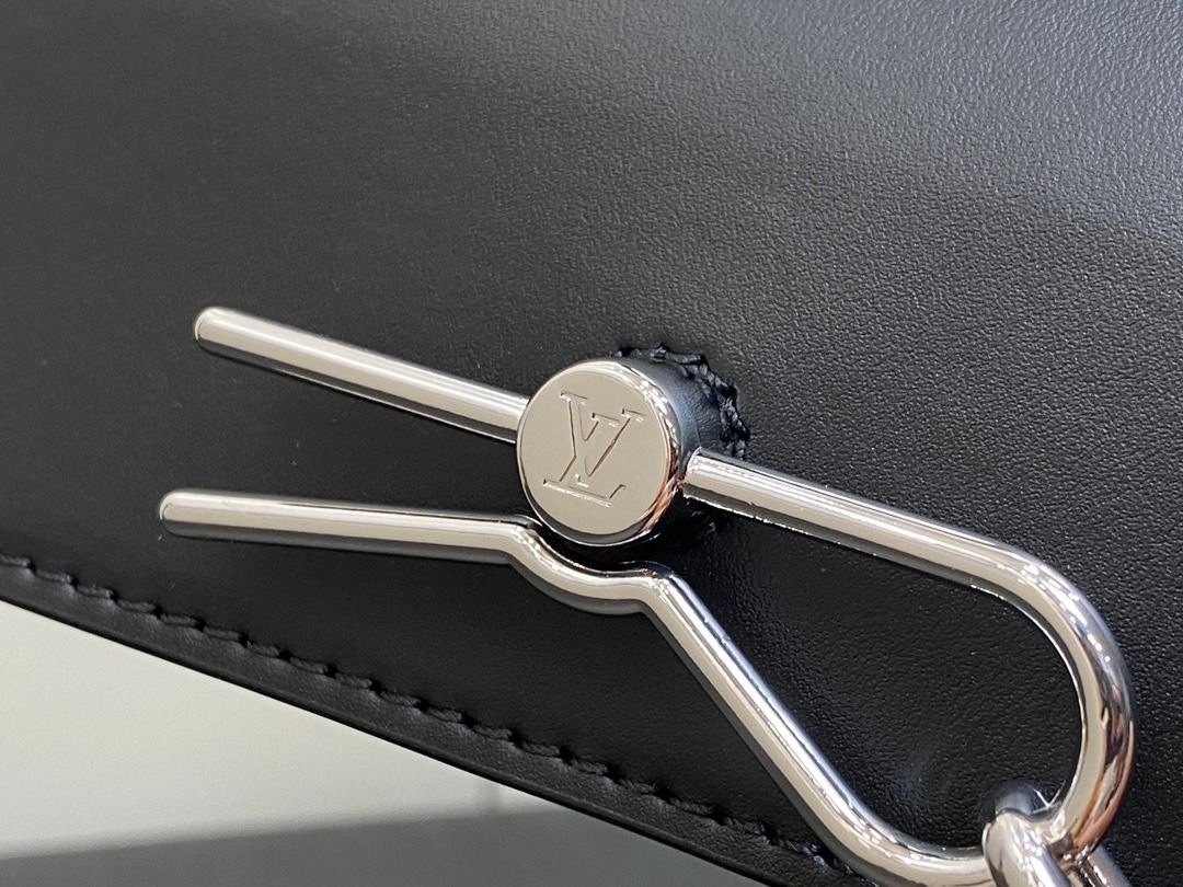 City Steamer Louis Vuitton nano micro steamer backpack Black Silvery Silver  hardware Leather ref.678224 - Joli Closet