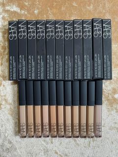 (Category: ) located in . Submitted by decluttermycloset15 (Listing ID 1259814351, Image 1). Description: .