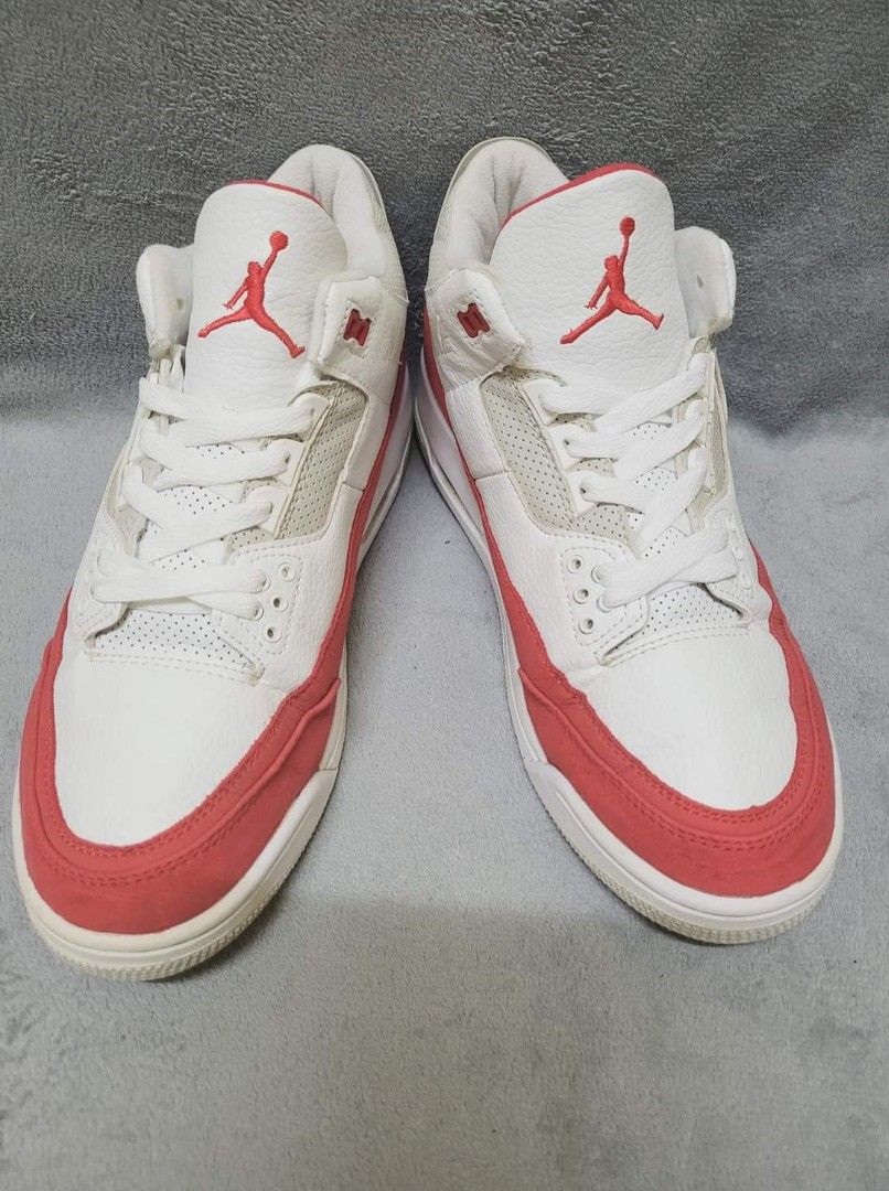 NIKE AIR MID HIGH SNEAKERS (Category: Sneakers) located in Baguio. Submitted by Choosehere22 (Listing ID 1259786065, Image 1). Description: in very good condition ang ganda neto☺️ no issues selection from personal box from canada.