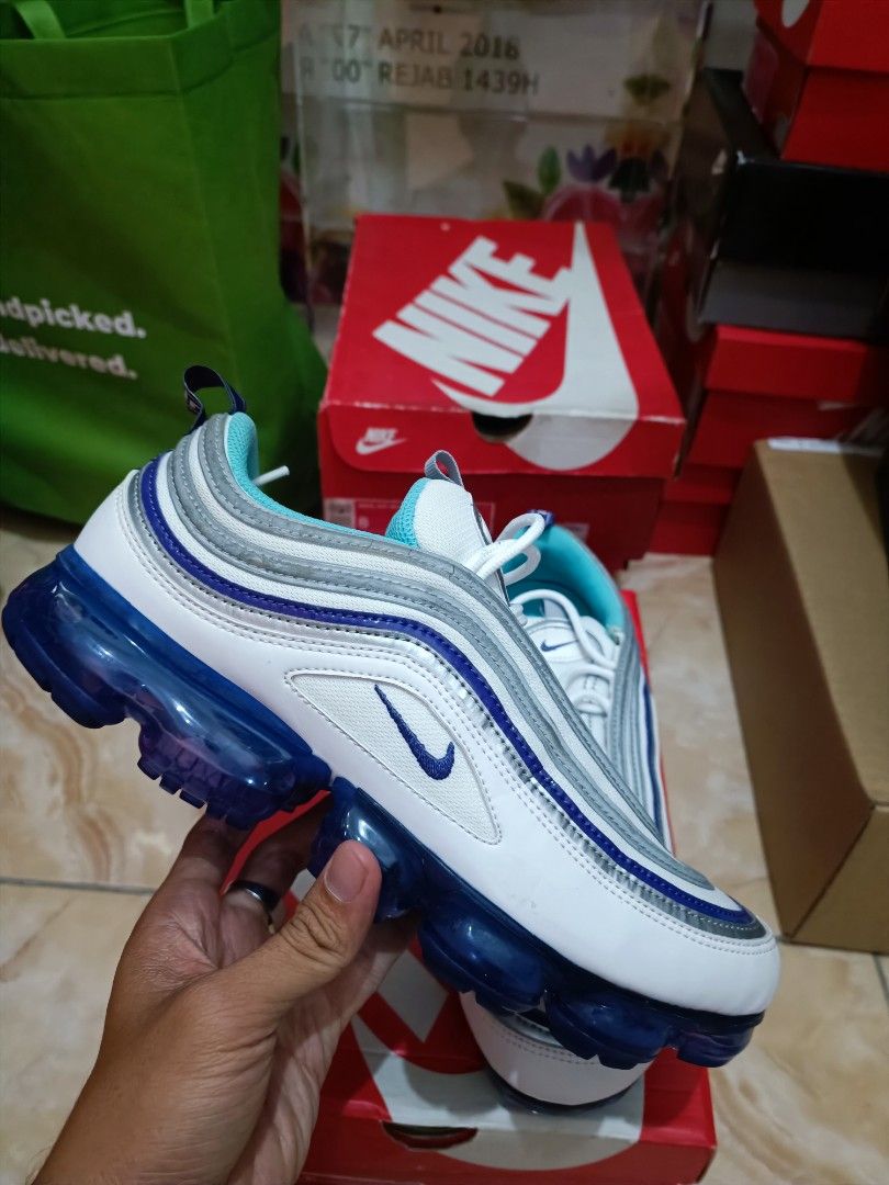Air vapormax 97 red and white hot sale