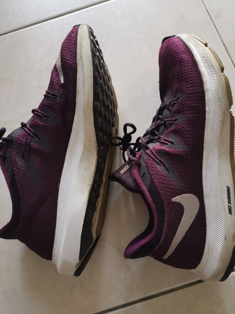 Nike quest burgundy store