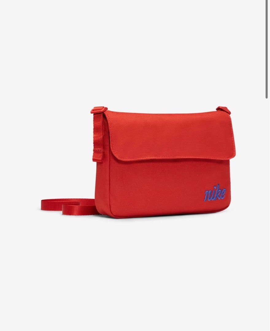 Red best sale nike crossbody