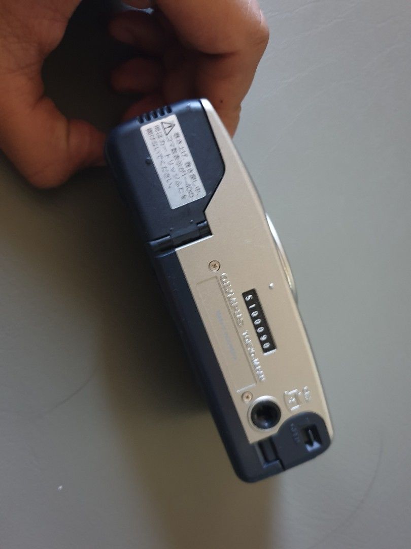 Olympus Zoom 600 Film Cam, Photography, Cameras on Carousell