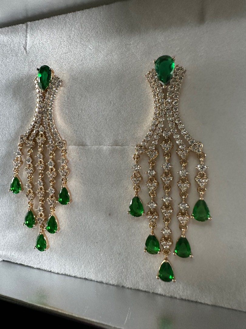 Party earrings (Category: Earrings) located in San Juan City. Submitted by vmdln (Listing ID 1259834186, Image 3). Description: Rosegold setting Hypoallergenic Lux quality .