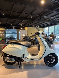 Pre Owned Vespa Sprint 150